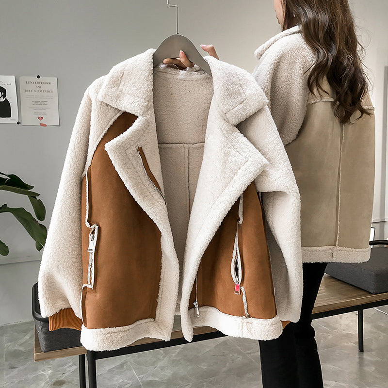 Varm Teddyjacka för Dam – Mockaliknande Jacka med Shearlingfoder & Trendig Bikerdesign