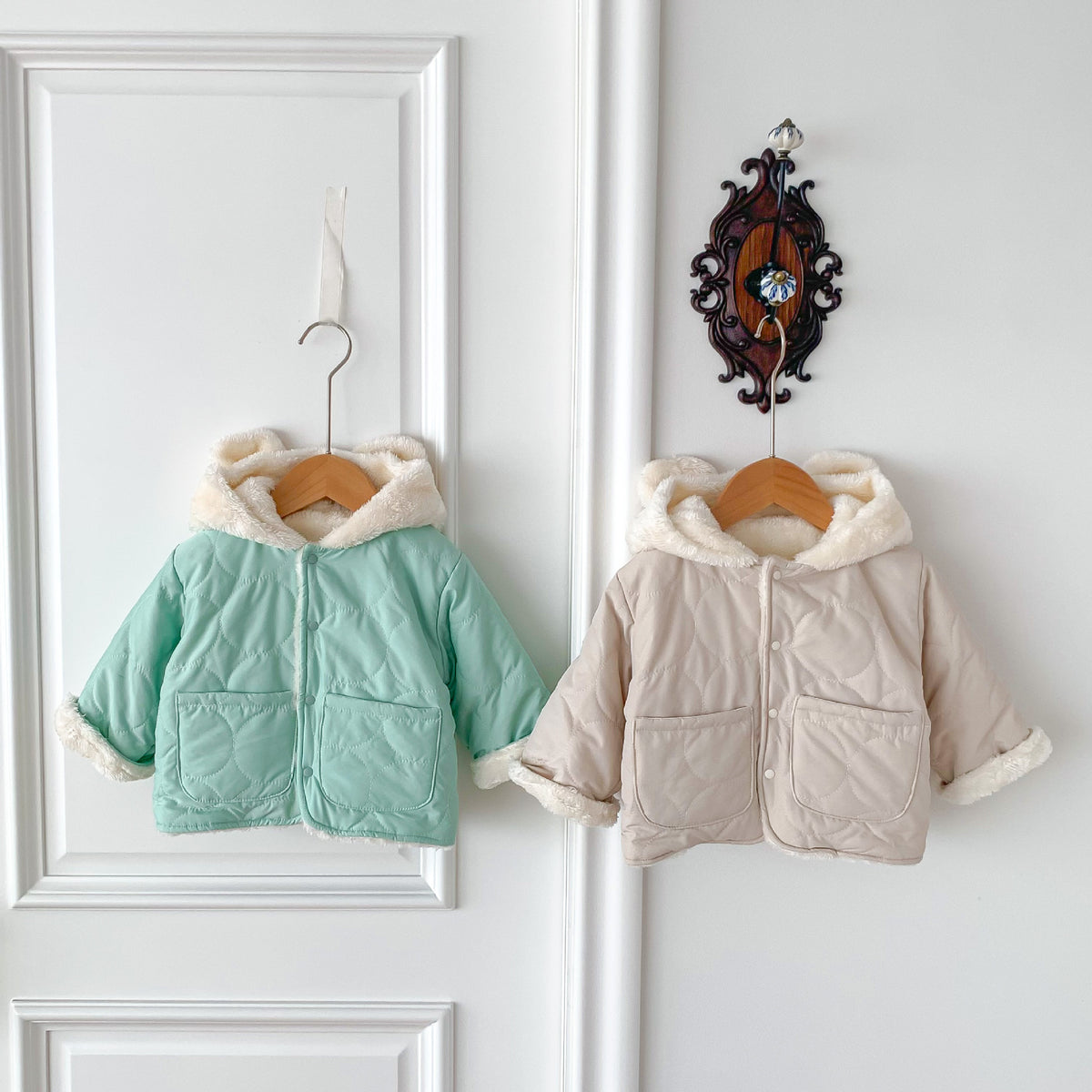 Mysig fleecefodrad jacka med quiltad design