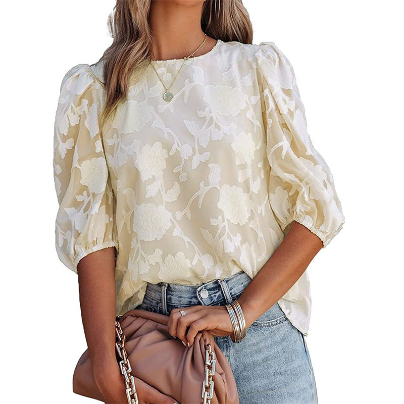 Damblus med puffärm och blommönster i chiffong – elegant och luftig blus
