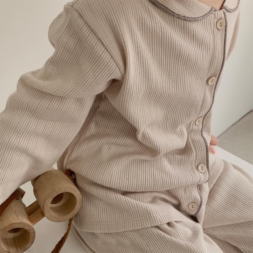 Bekväm pyjamas för barn i mjuk bomull