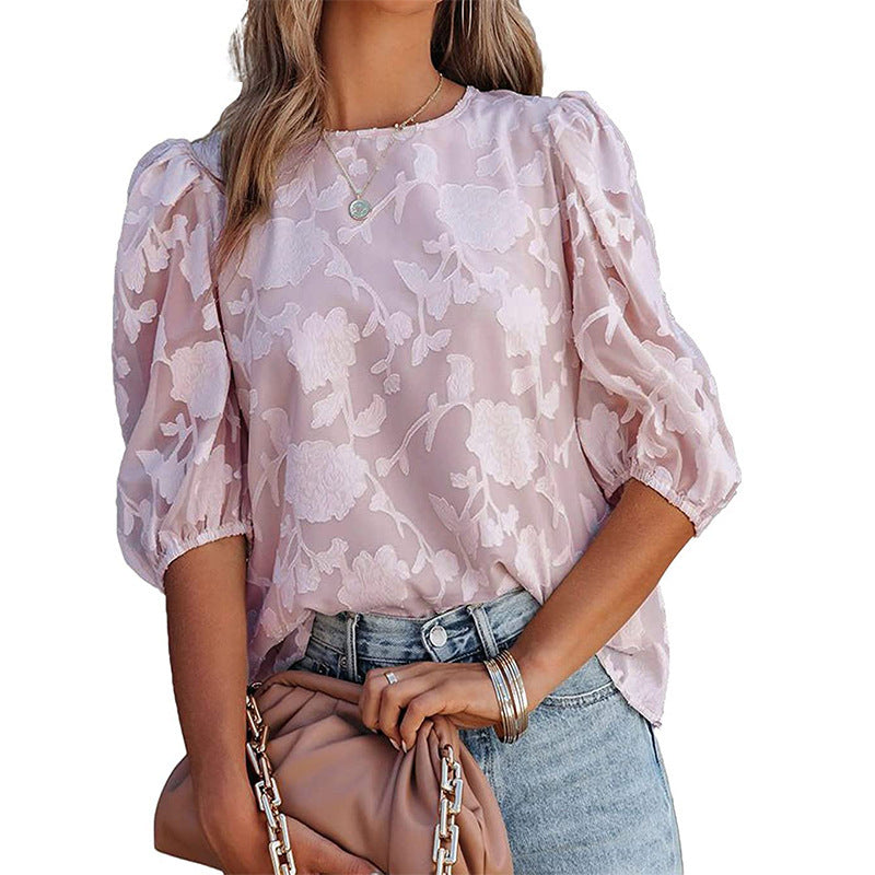Damblus med puffärm och blommönster i chiffong – elegant och luftig blus