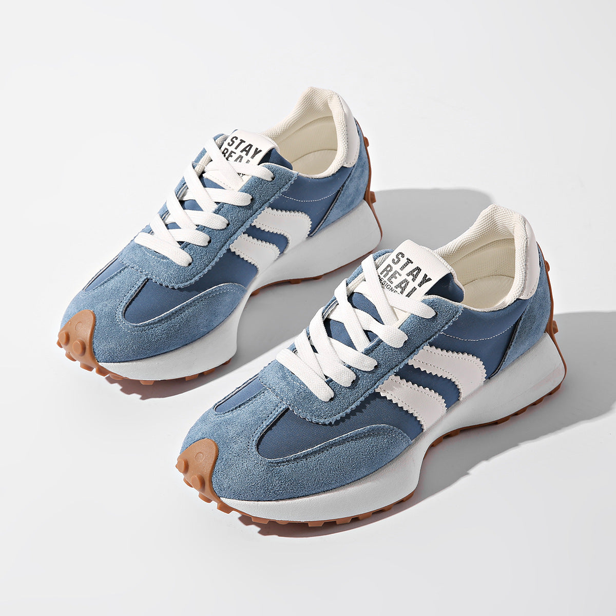 Sneakers Dam – Bekväma & Andningsbara Casual Skor