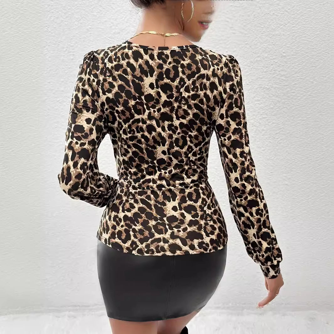 Leopardmönstrad Top – Trendig & Smal Passform