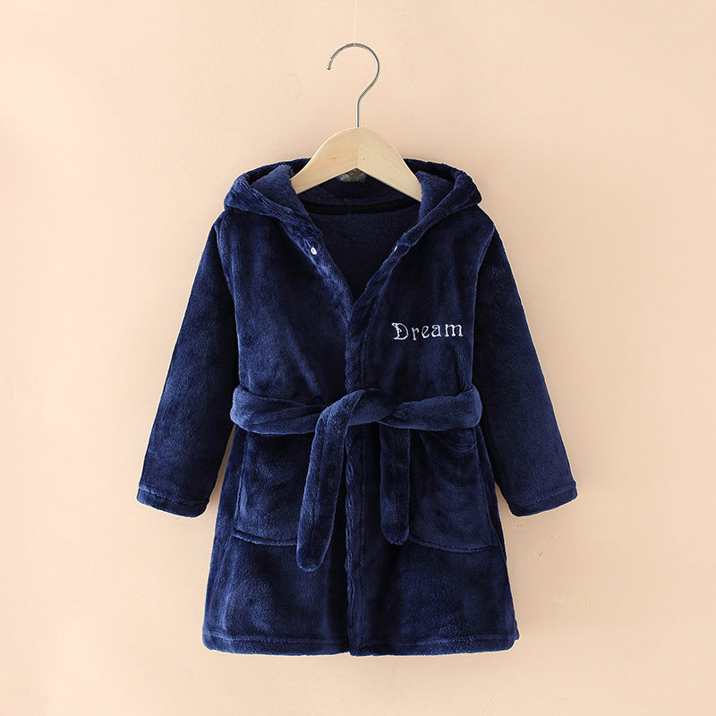 Mysig fleece-pyjamas och morgonrock för barn
