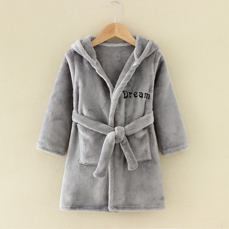 Mysig fleece-pyjamas och morgonrock för barn